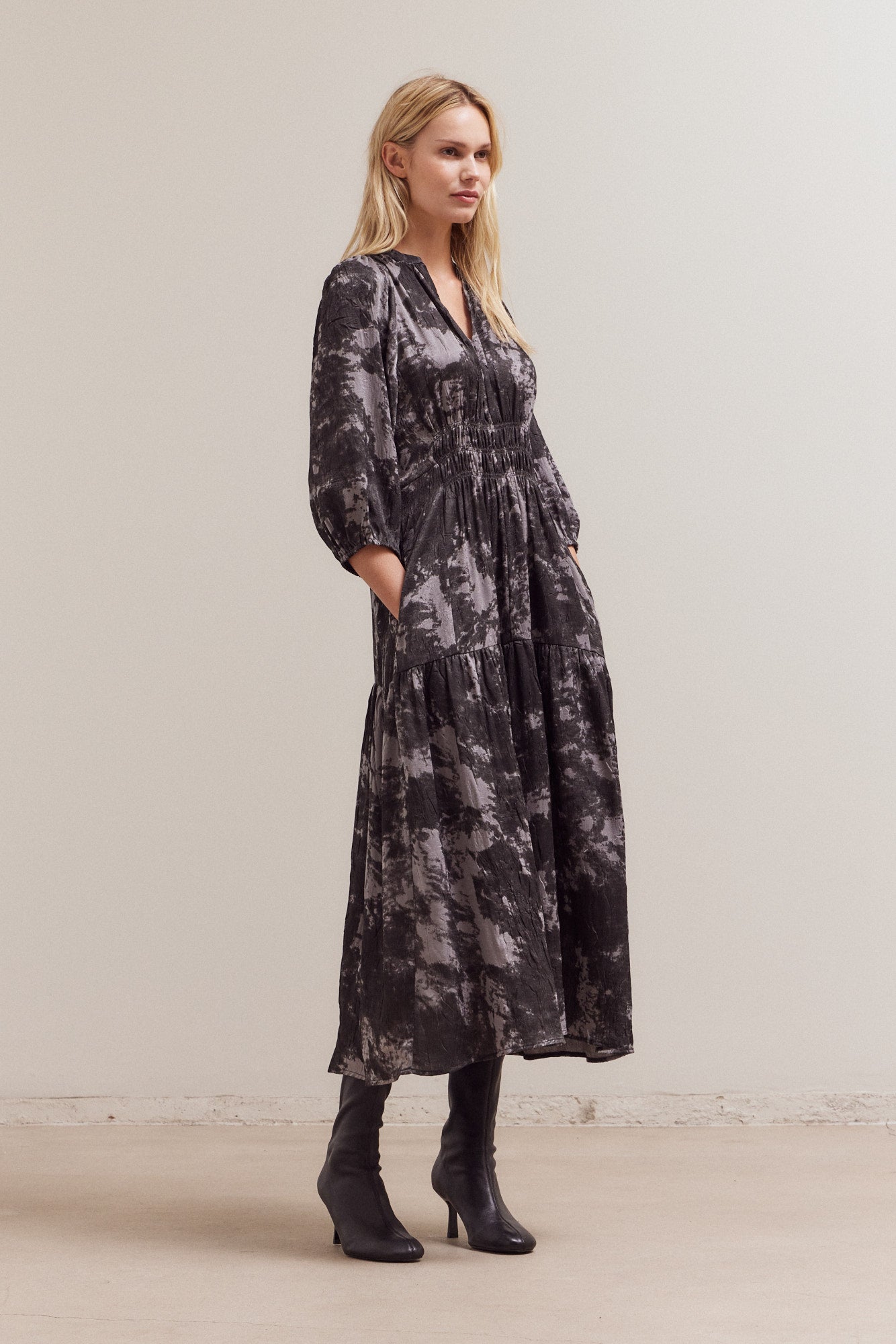 3/4 Sleeves Printed Midi Dress Slate / L 3/4 Sleeves Printed Midi Dress Slate / L
