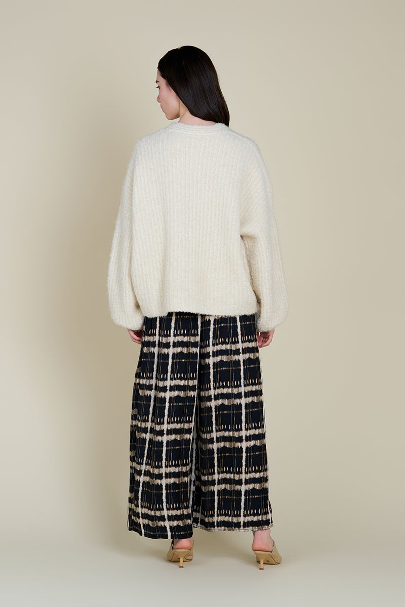 Curly Yarn Cardigan