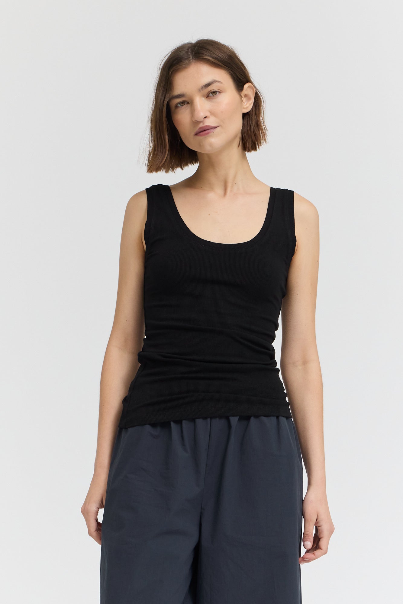 Rib Tank in Black