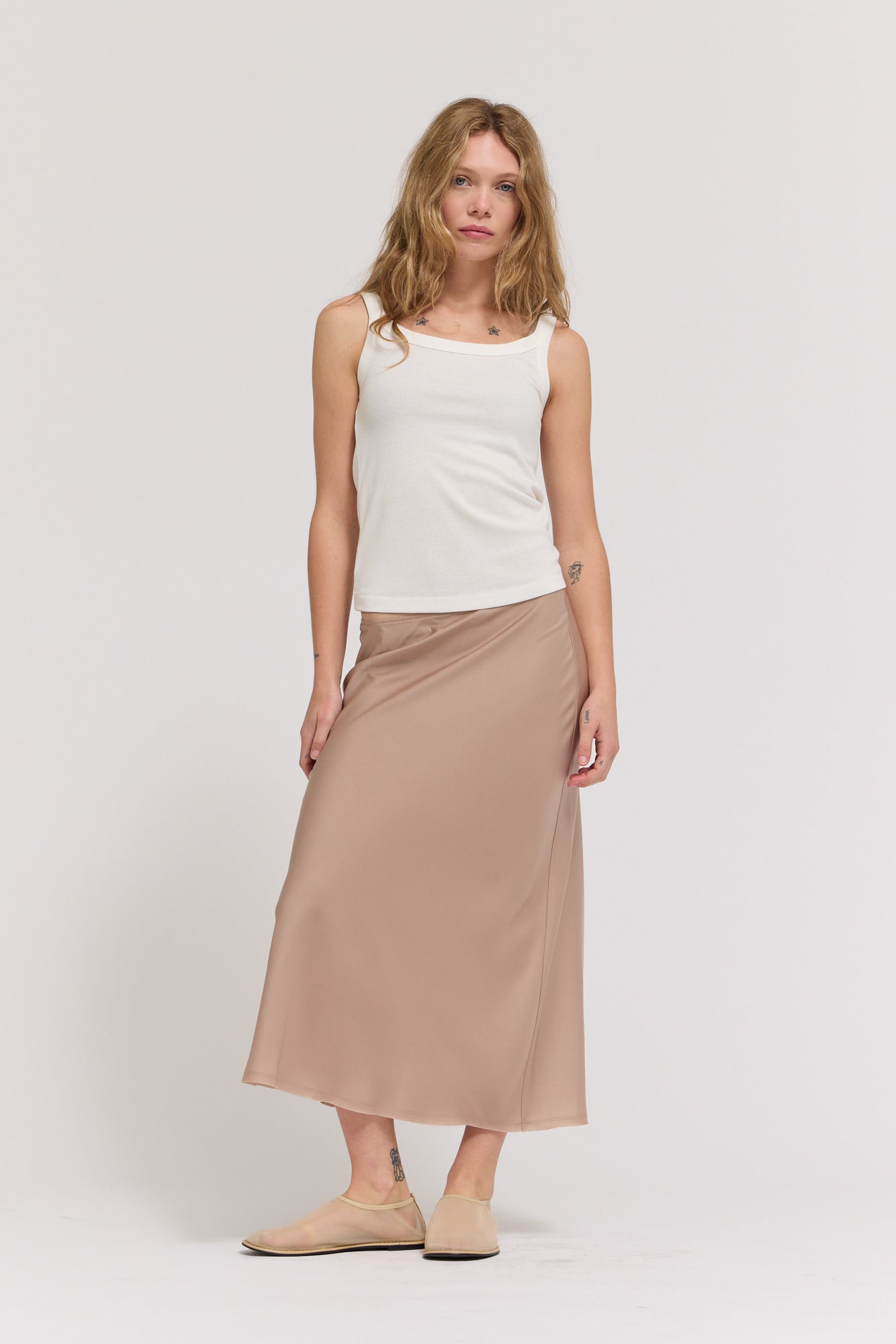 Satin Mermaid Fit Skirt in Mocha