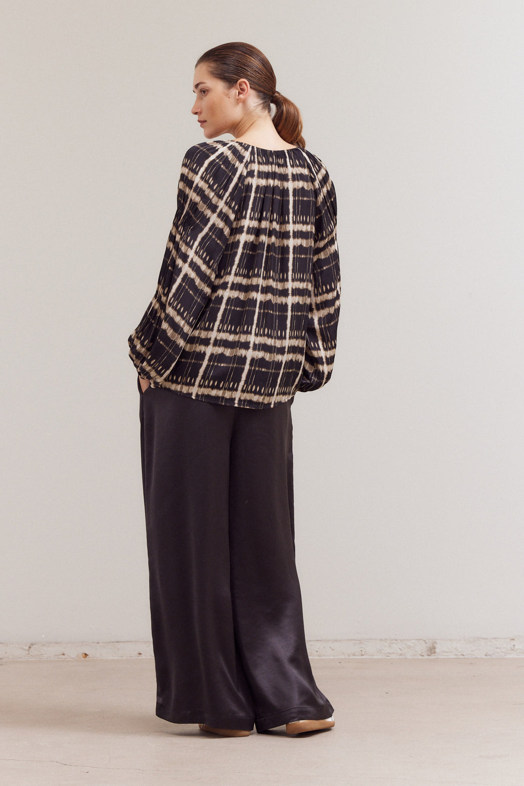 Sleeve Detail Printed Blouse