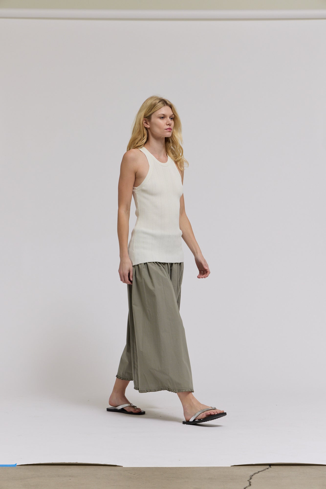Eyelet Trim Detailed Smocking Waist Skirt in Dry Herb