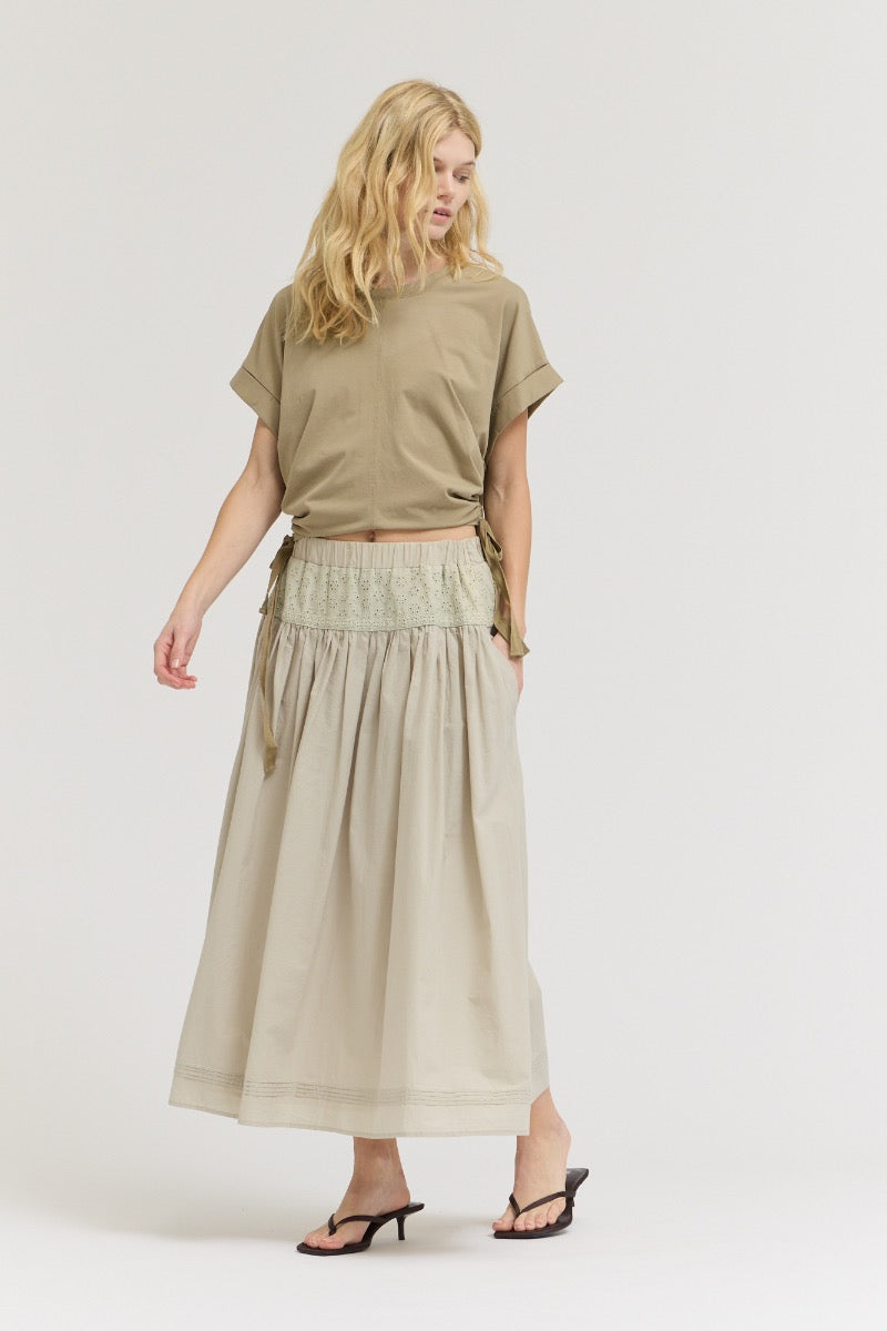 Pintuck Detailed Midi Skirt in Cloud