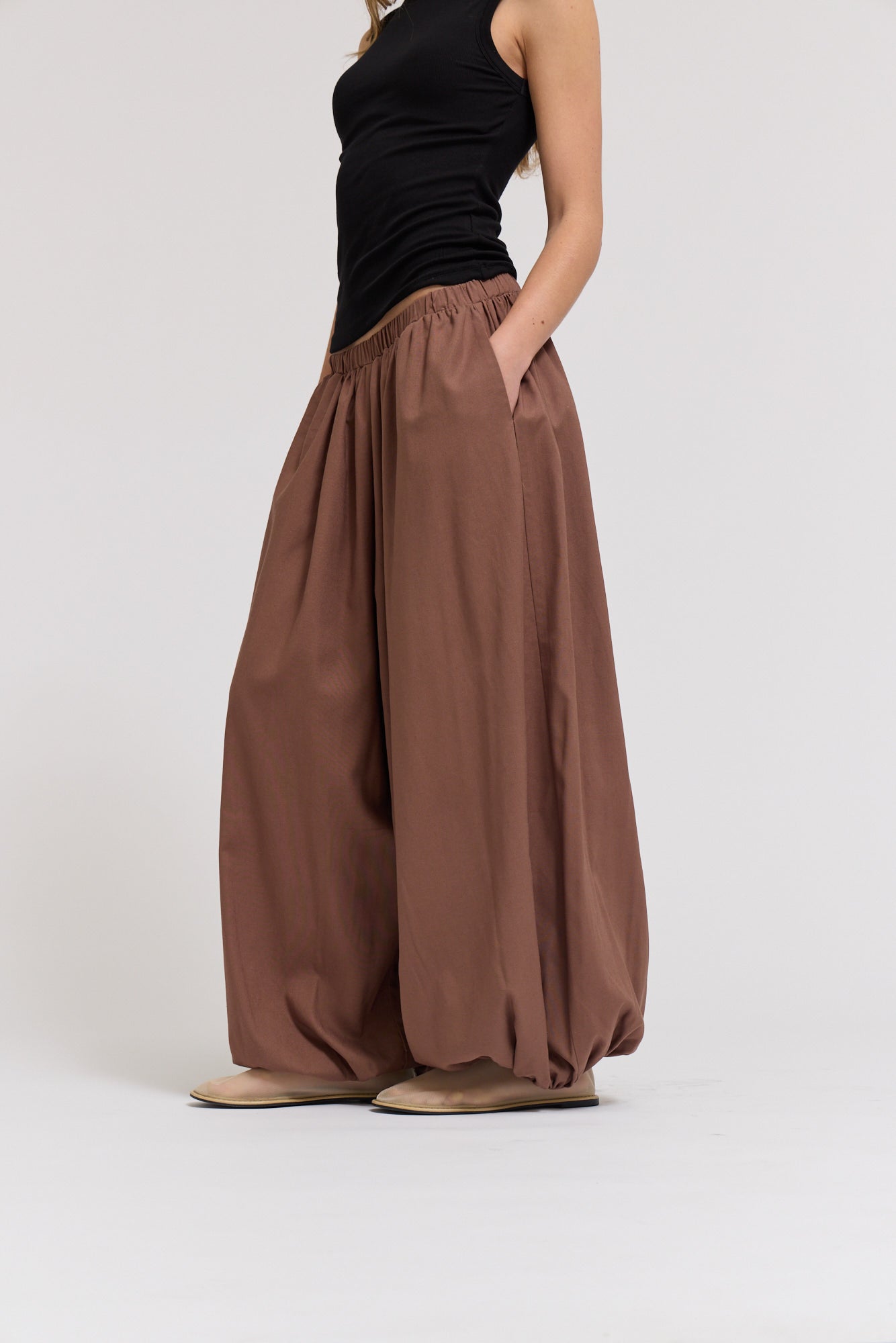Full Harem Linen Pants in Tobacco