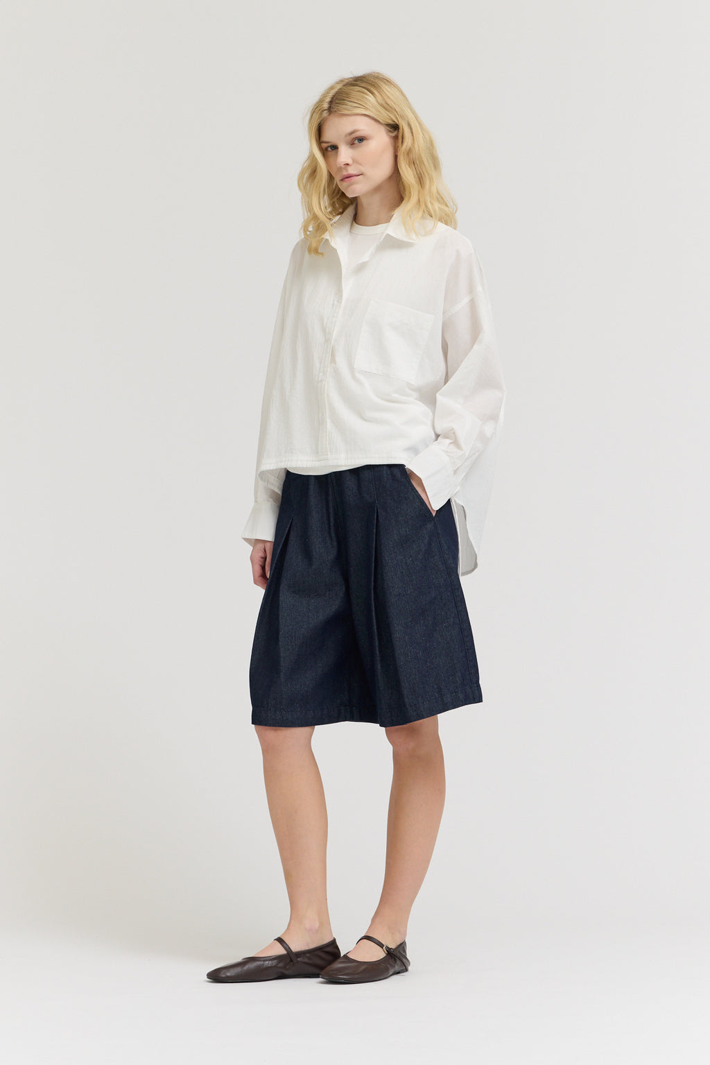 Drawstring Hem Shirt in Off White