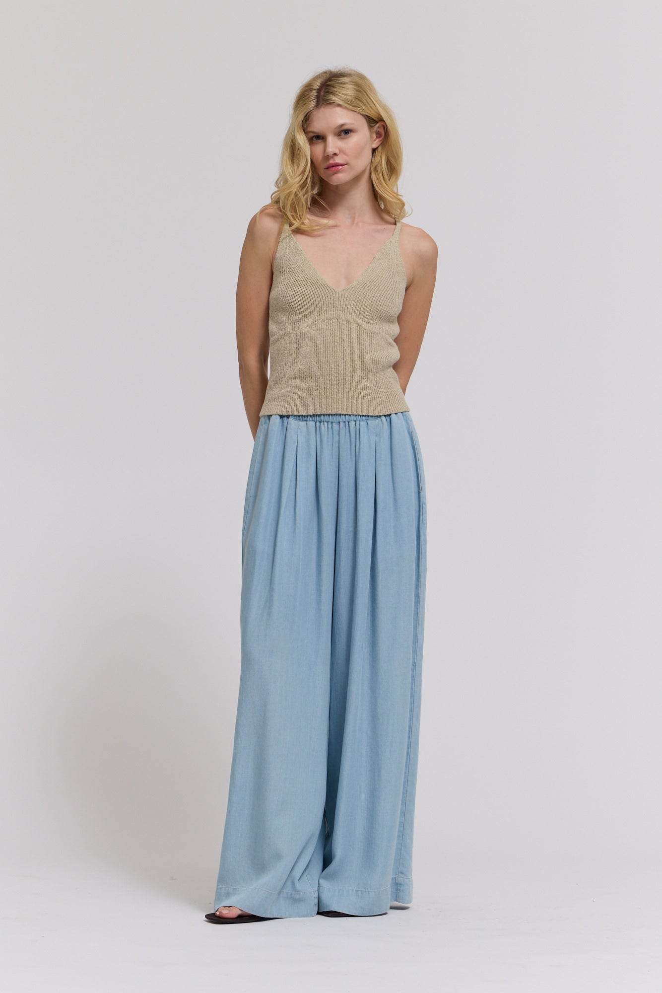V Neck Crop Knit Top in Thyme