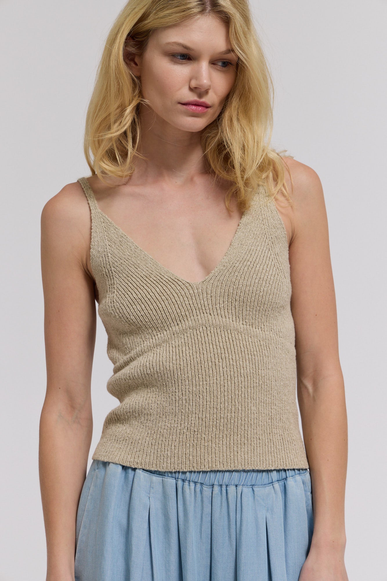V Neck Crop Knit Top in Thyme