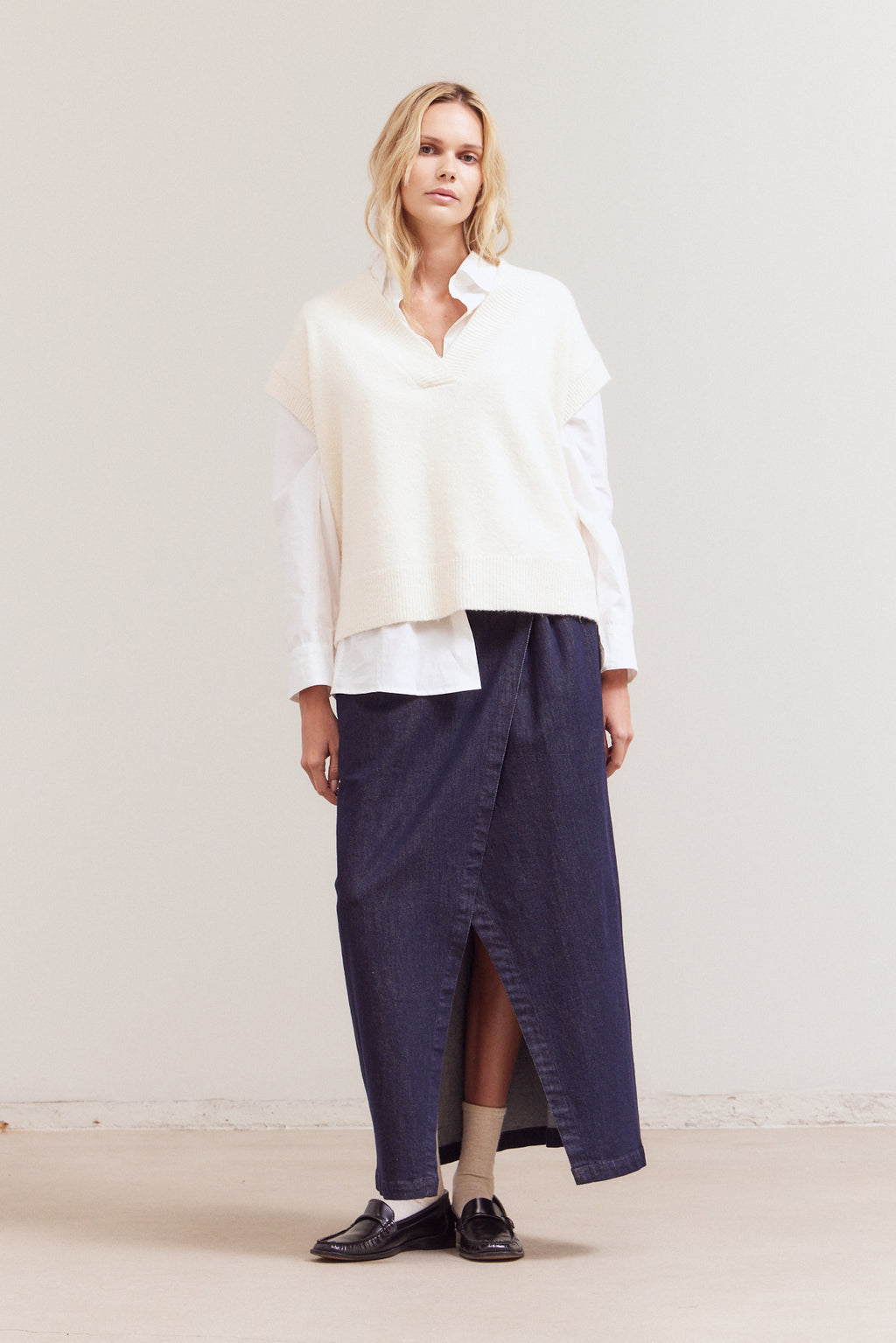 Drop Shoulder Sweater Vest