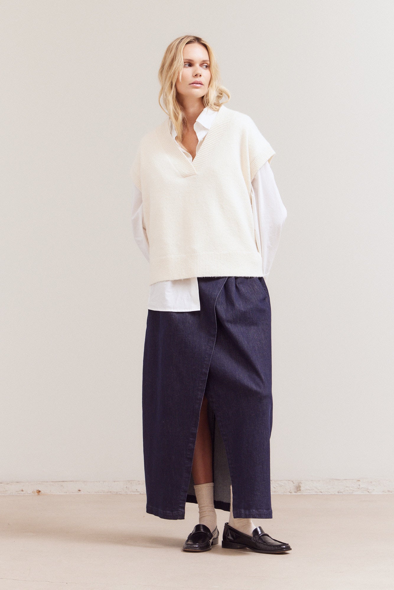 Drop Shoulder Sweater Vest