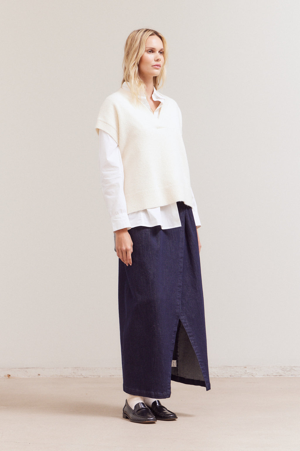 Drop Shoulder Sweater Vest