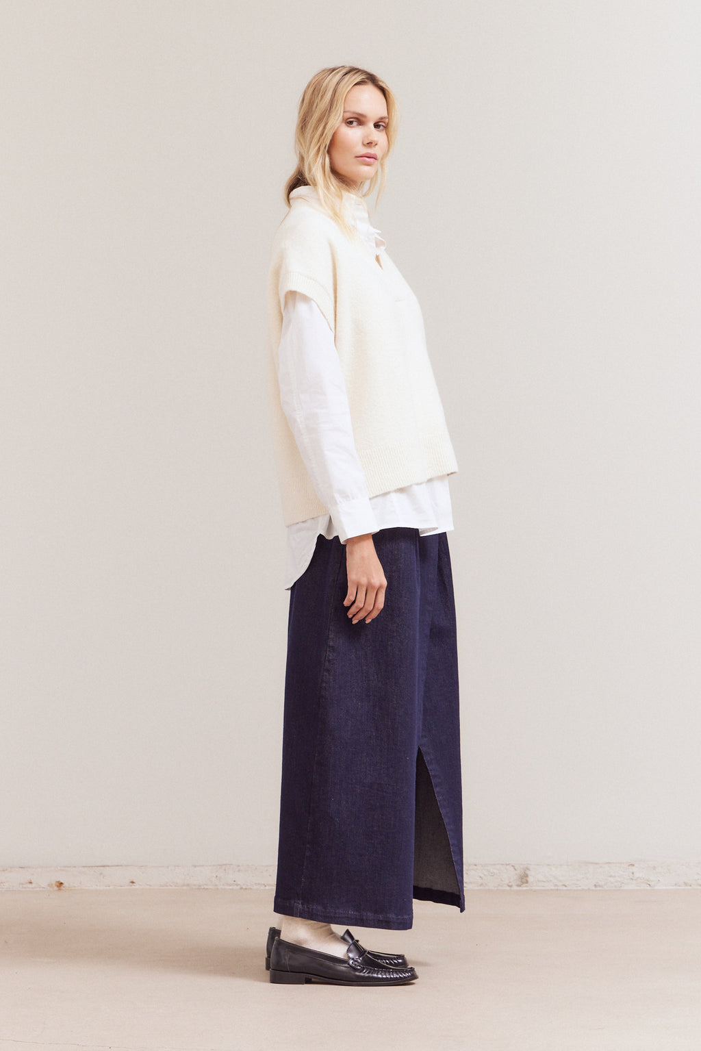 Drop Shoulder Sweater Vest