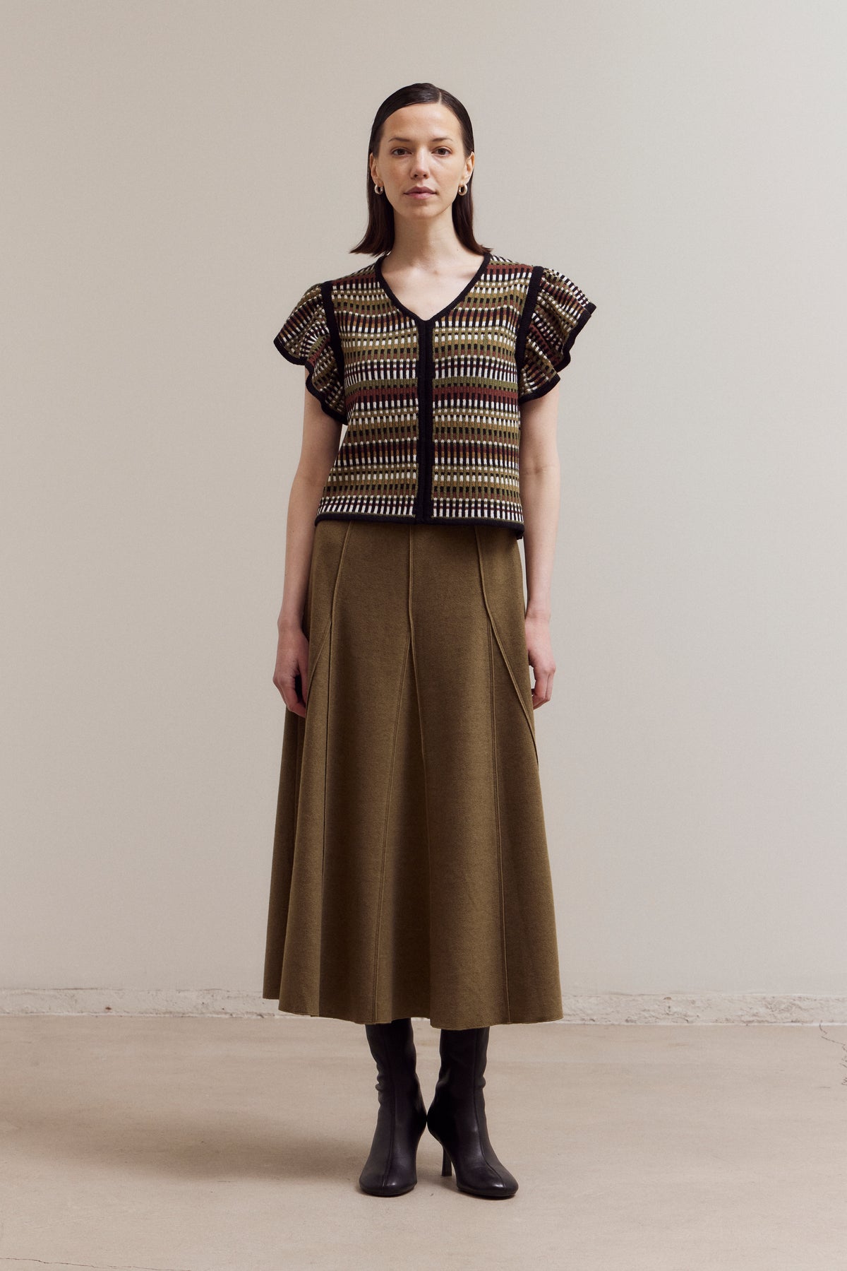 Mid Waist Knitted Pleats Skirt in Fatigue