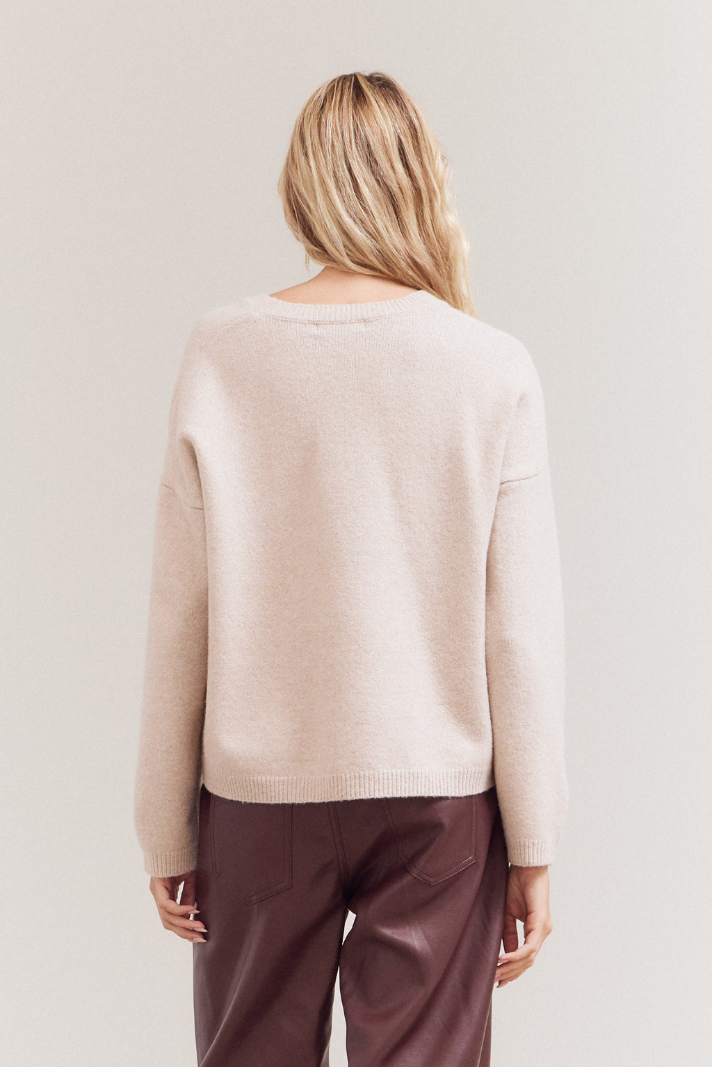 Daily V-Neck Sweater Top