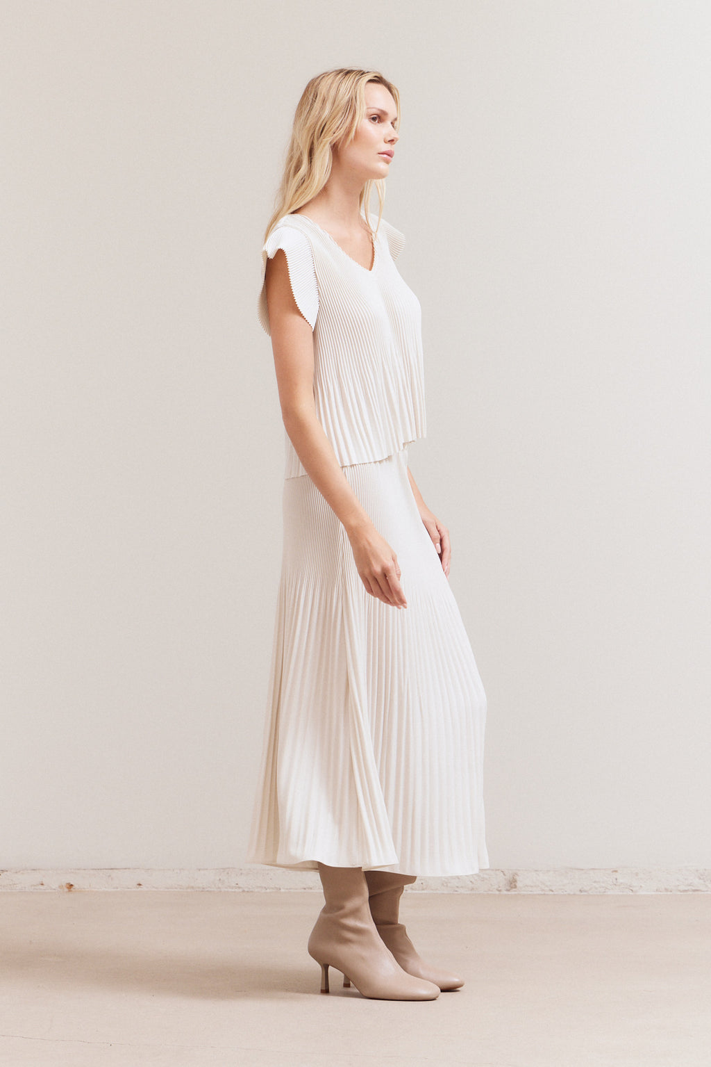 Wrinkled Pleats Ruffle Top