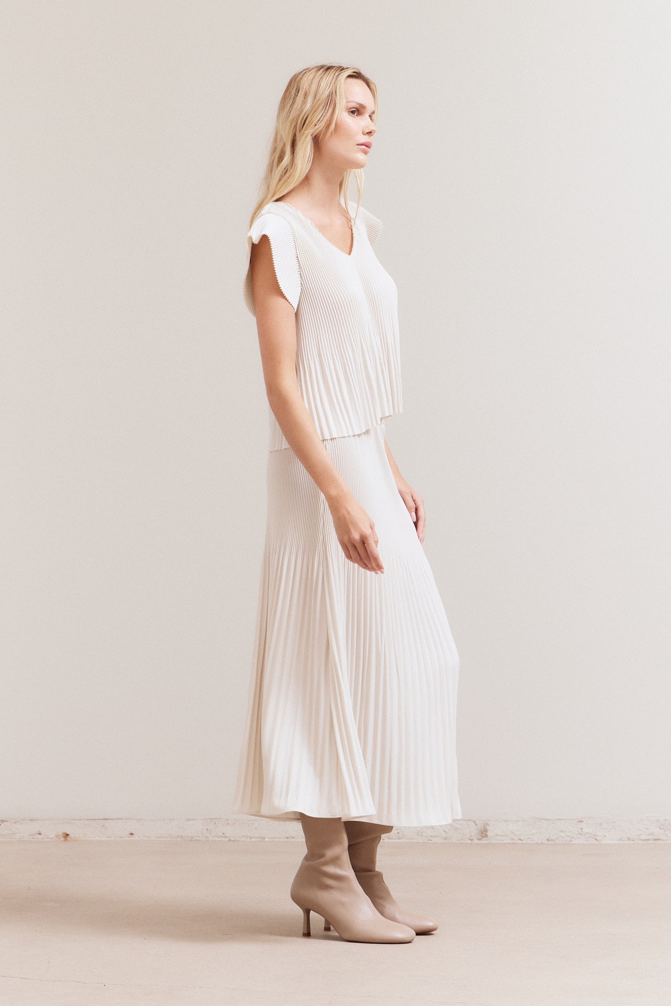 Wrinkled Pleats Ruffle Top