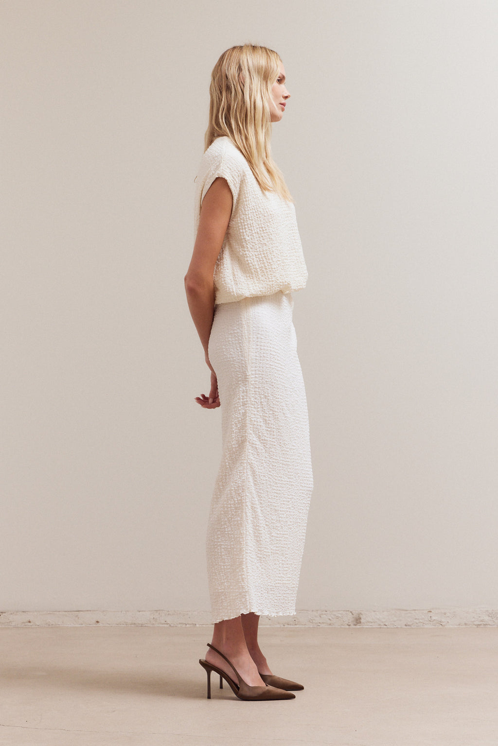 Sleeveless Puffy Top