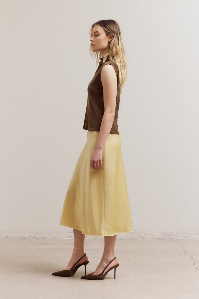 Crinkled Velvet Mock Neck Top