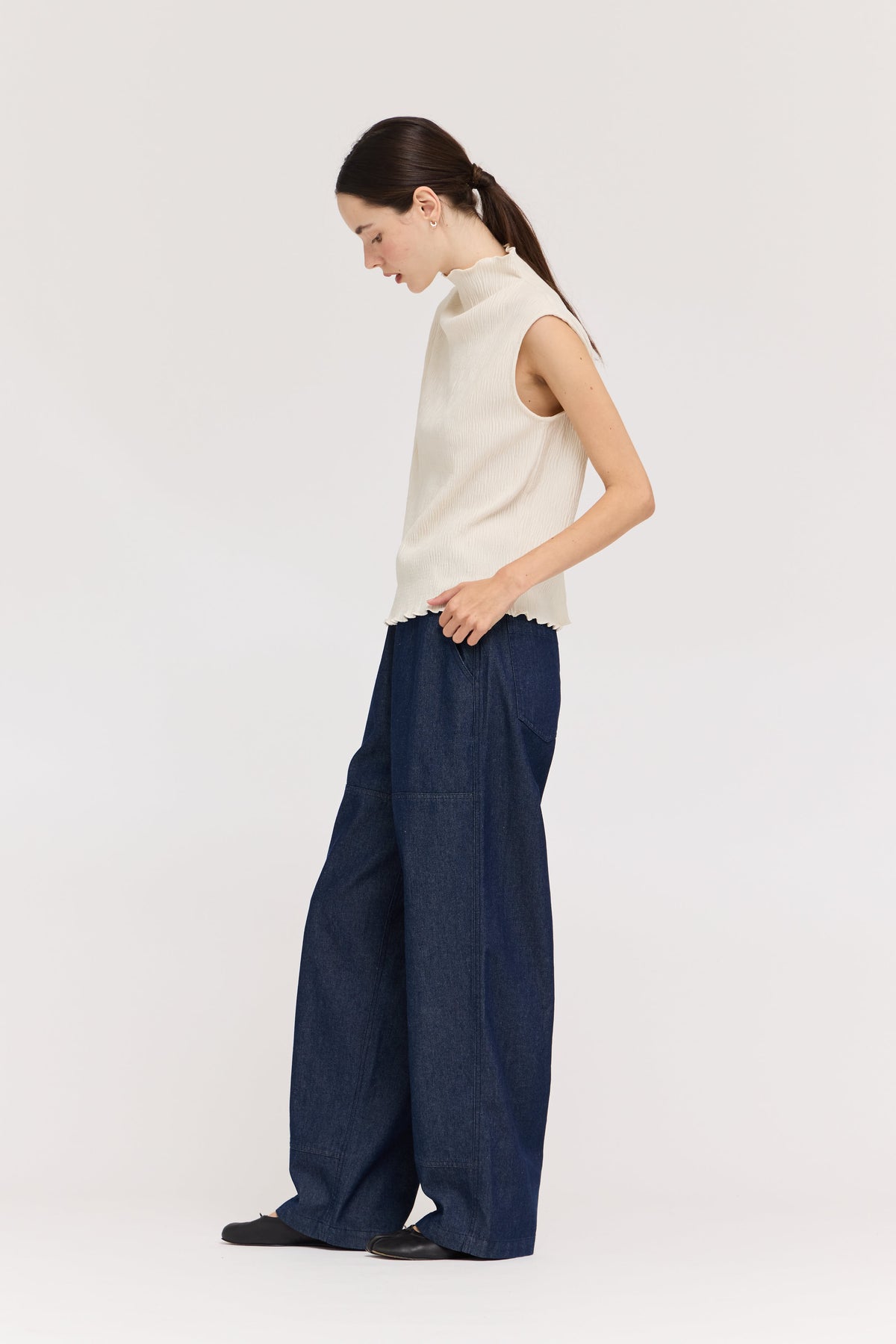 High Rise Balloon Fit Denim Pants in Indigo