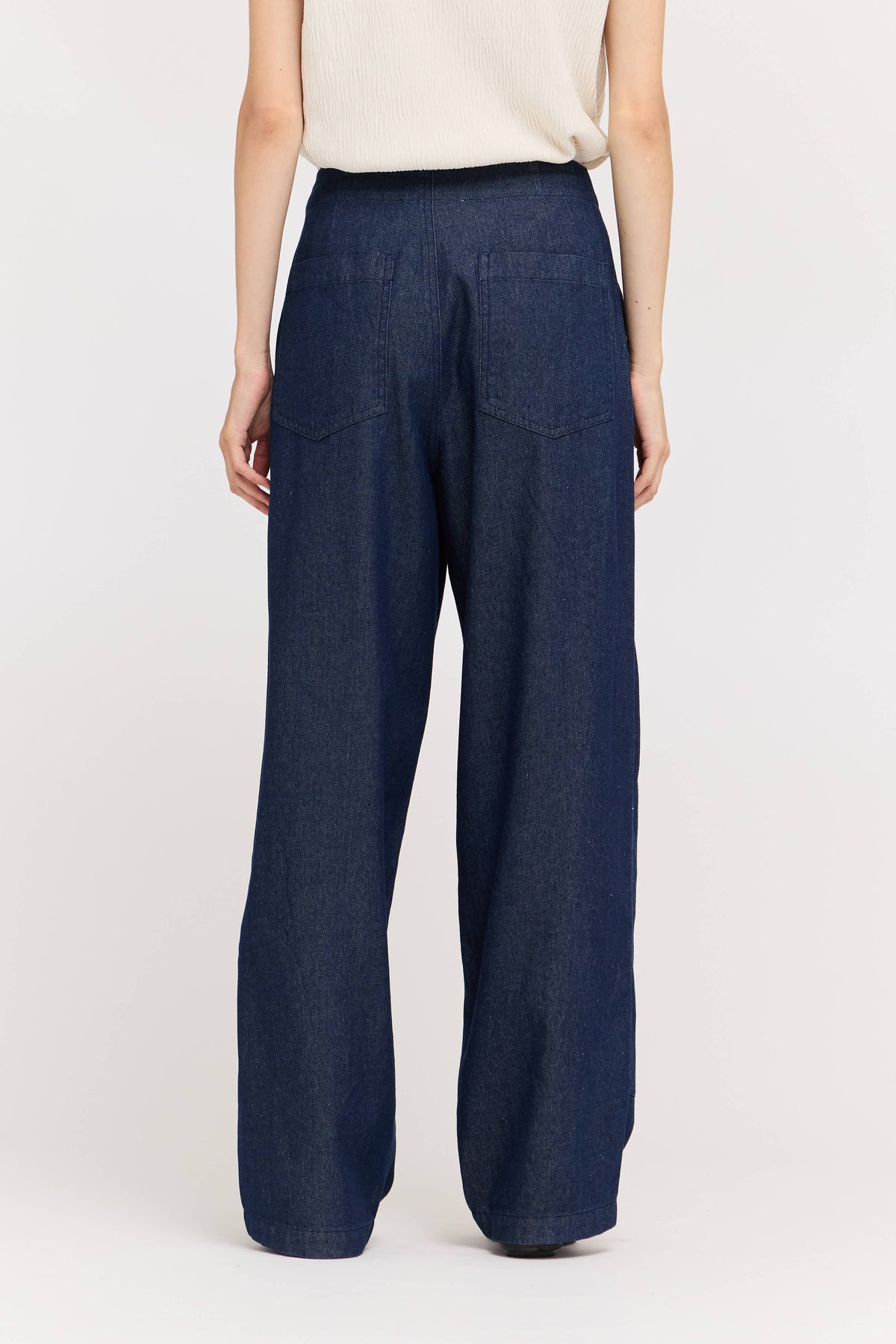 High Rise Balloon Fit Denim Pants in Indigo