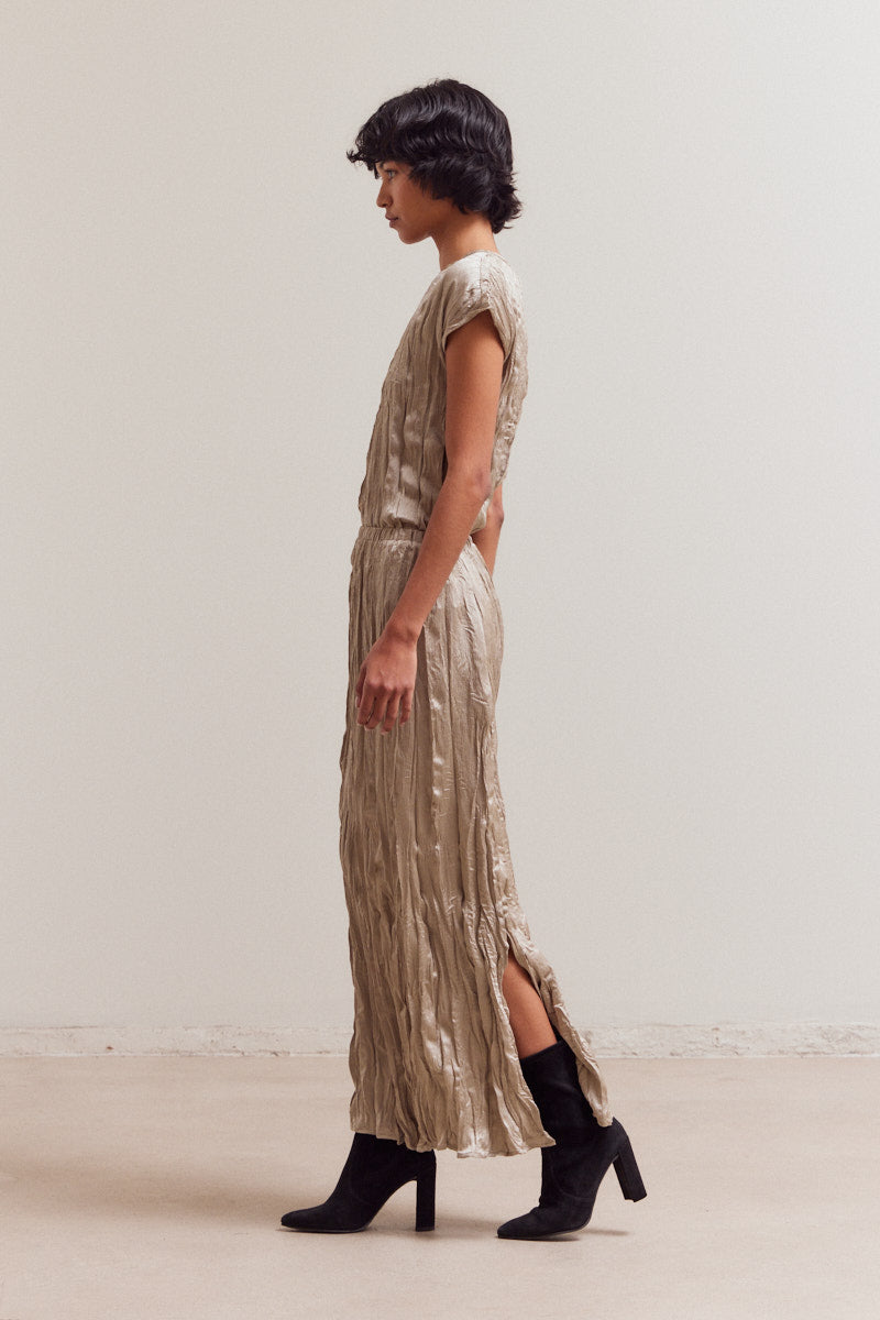 Pleated Wrinkle Satin Slit Skirt