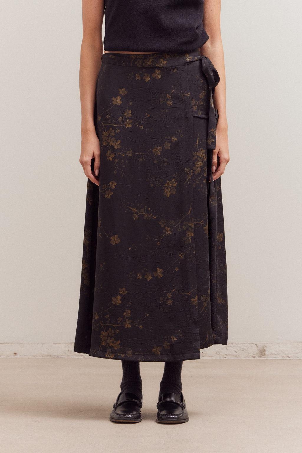 Printed Overlap Mid Skirt