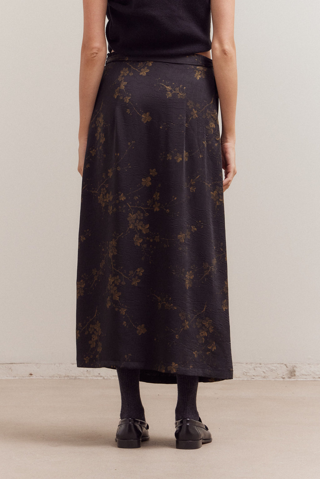 Printed Overlap Mid Skirt