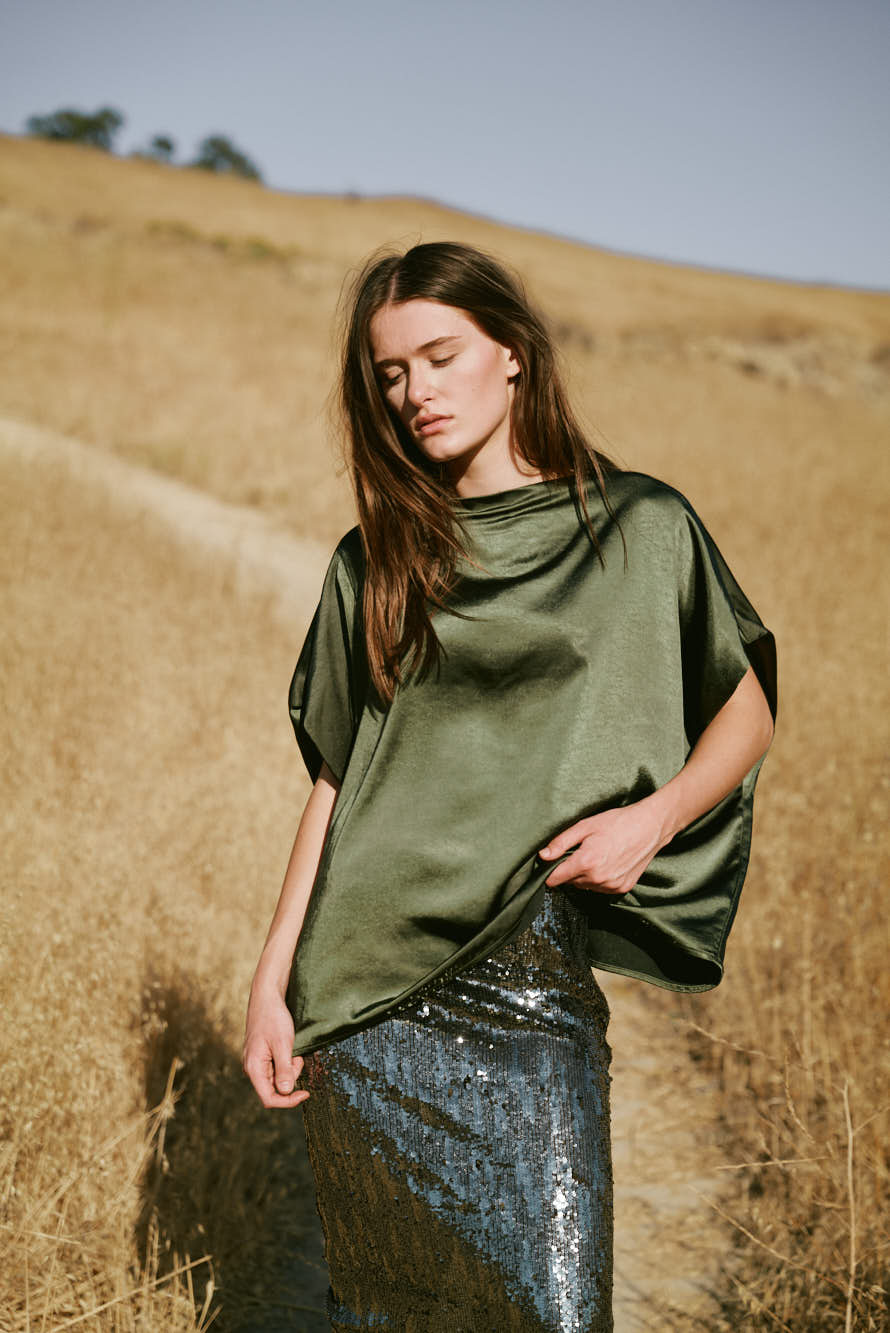 Front Slit Sequin Pencil Skirt