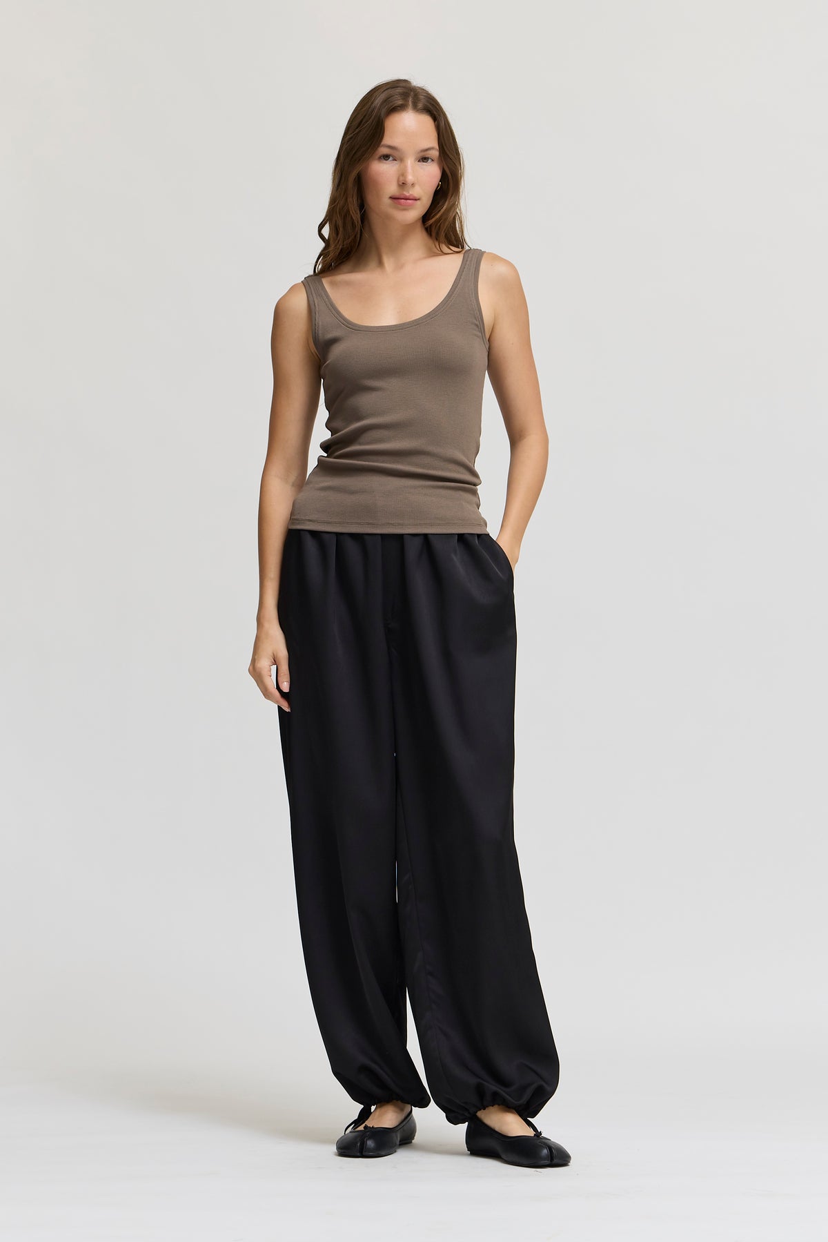 Basic Jersey Tank Top in Trunk