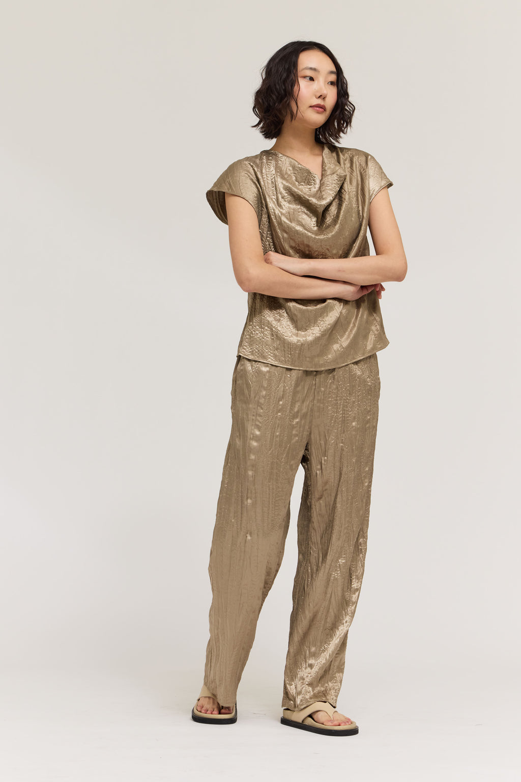 Wrinkle Satin Relaxed Fit Pants in Fawn