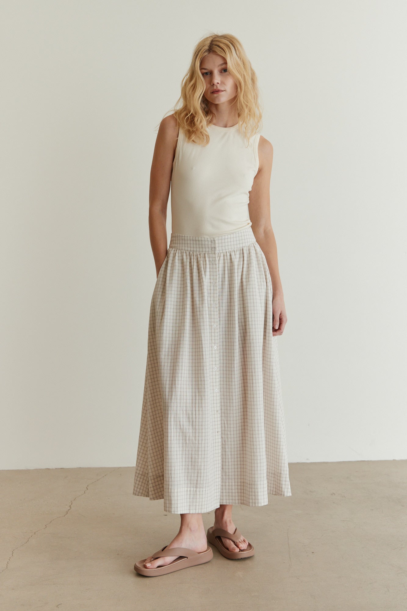 Plaid Button Down Skirt in Light Tobacco