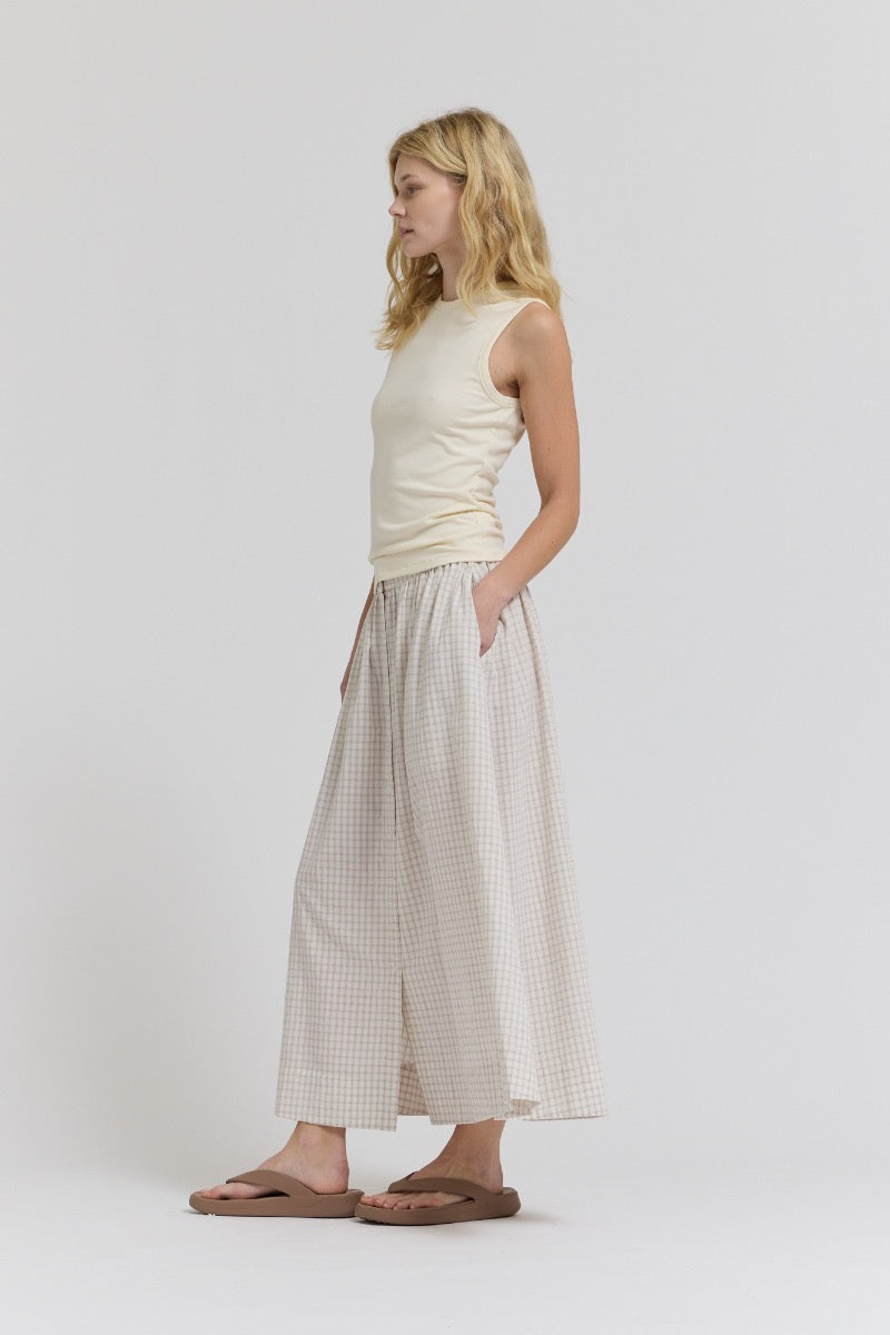 Wide Shoulder Tank in Soy
