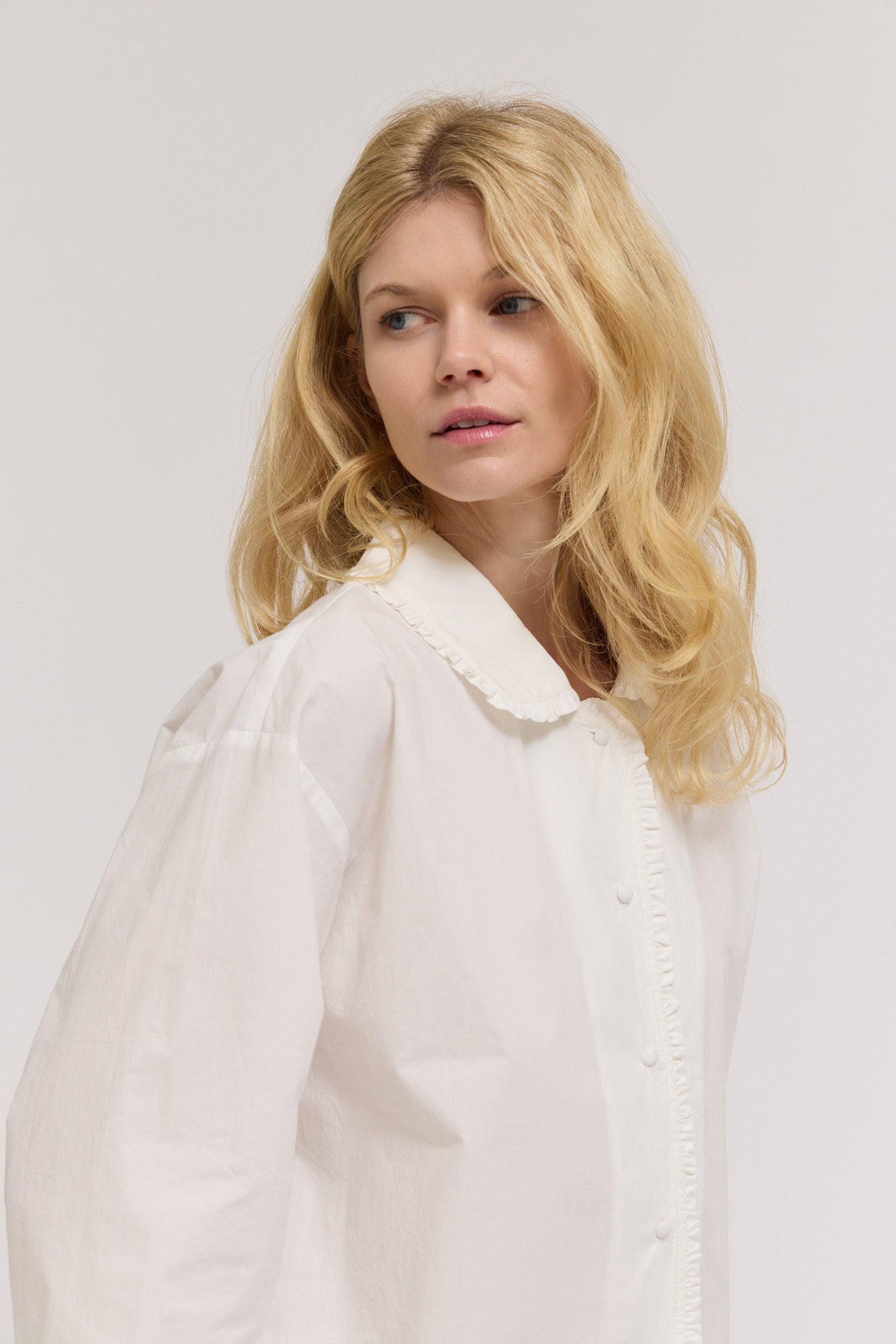 Ruffe Pleat Sleeve Shirt