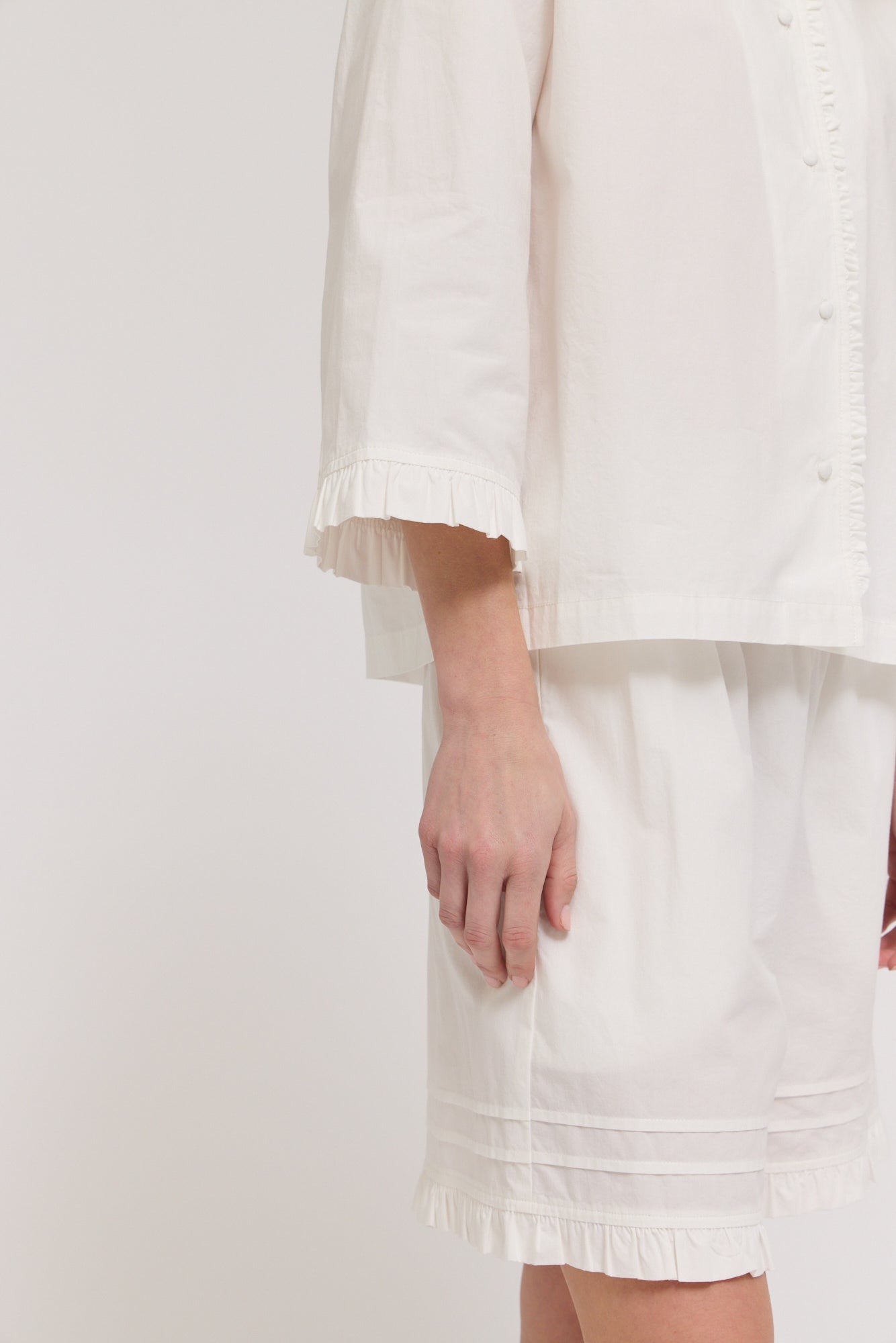 Ruffe Pleat Sleeve Shirt