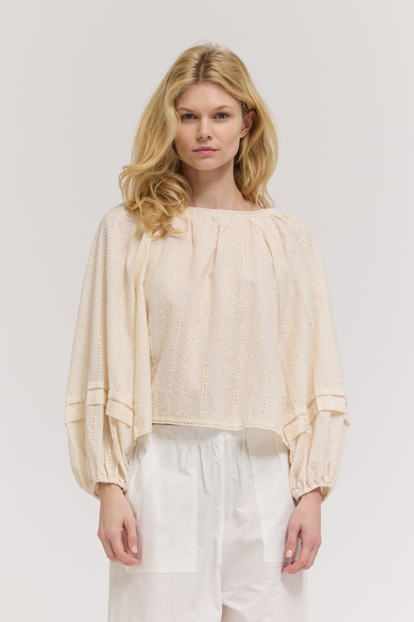 Embroidered Balloon Sleeves Top in Natural