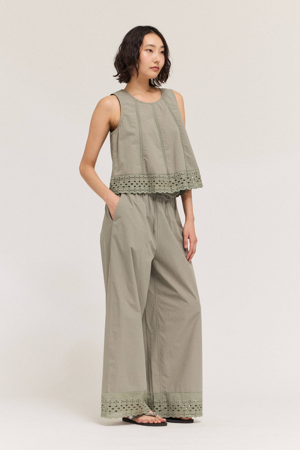 Lace Inset Tank in Dry Herb