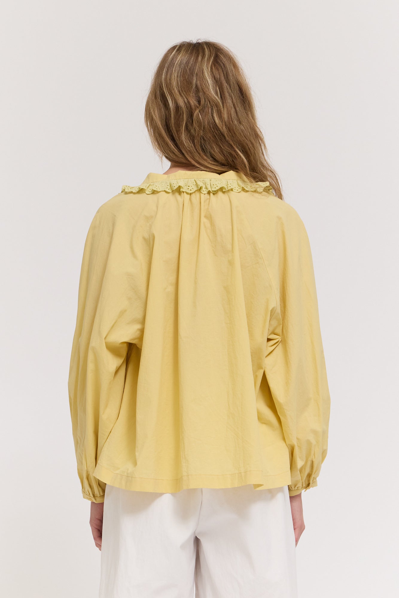 Eyelet Collar Shirt in Daffodil