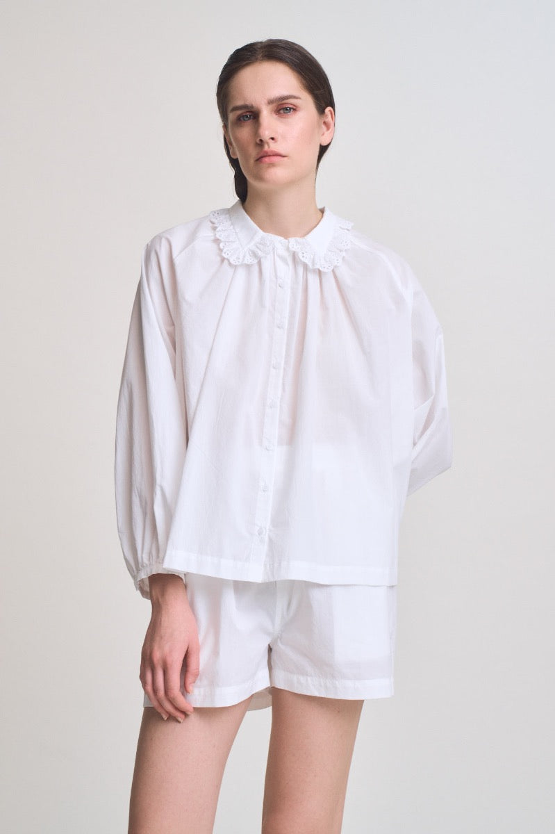 Eyelet Collar Shirt in Off White
