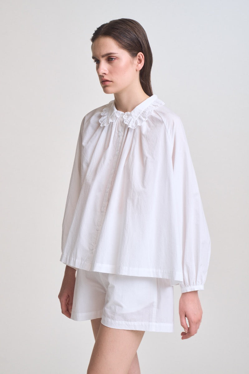 Eyelet Collar Shirt in Off White