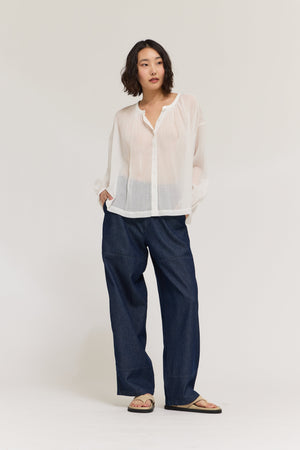 High Rise Ballon Fit Denim Pants in Indigo