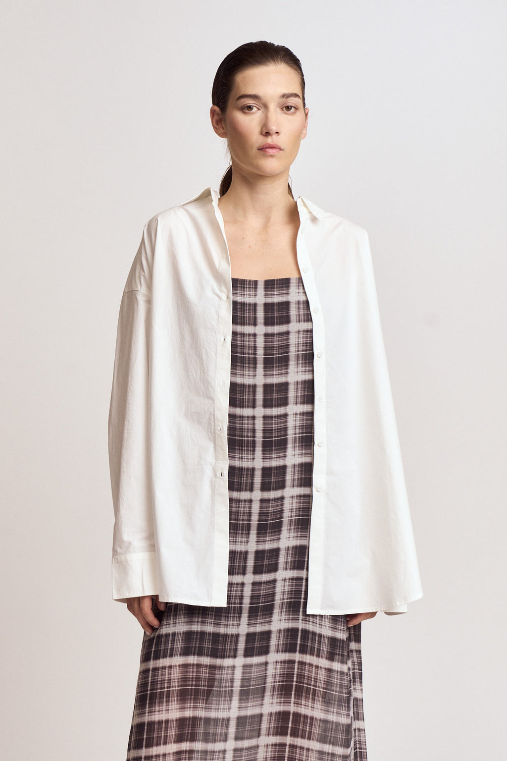 Oversized Round Hem Shirt in Off White – Grade and Gather Store