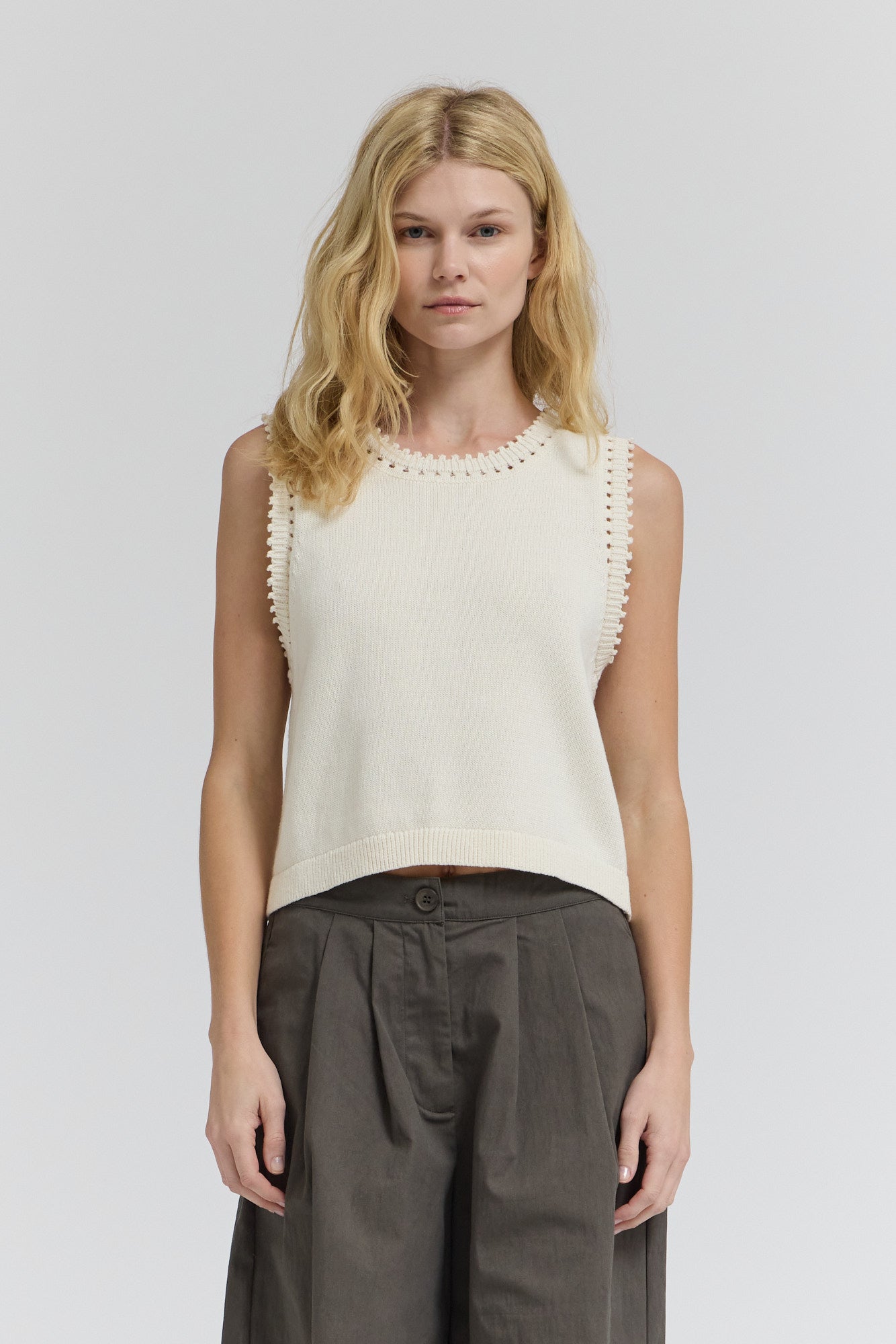 Edge Trim Knit Vest in Ivory