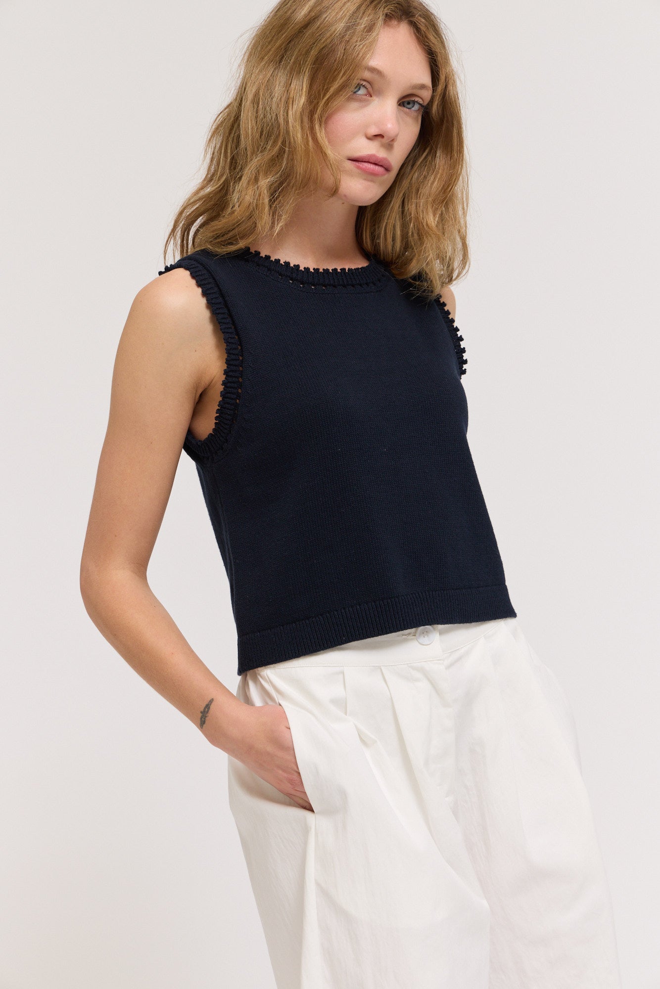 Edge Trim Knit Vest in Midnight