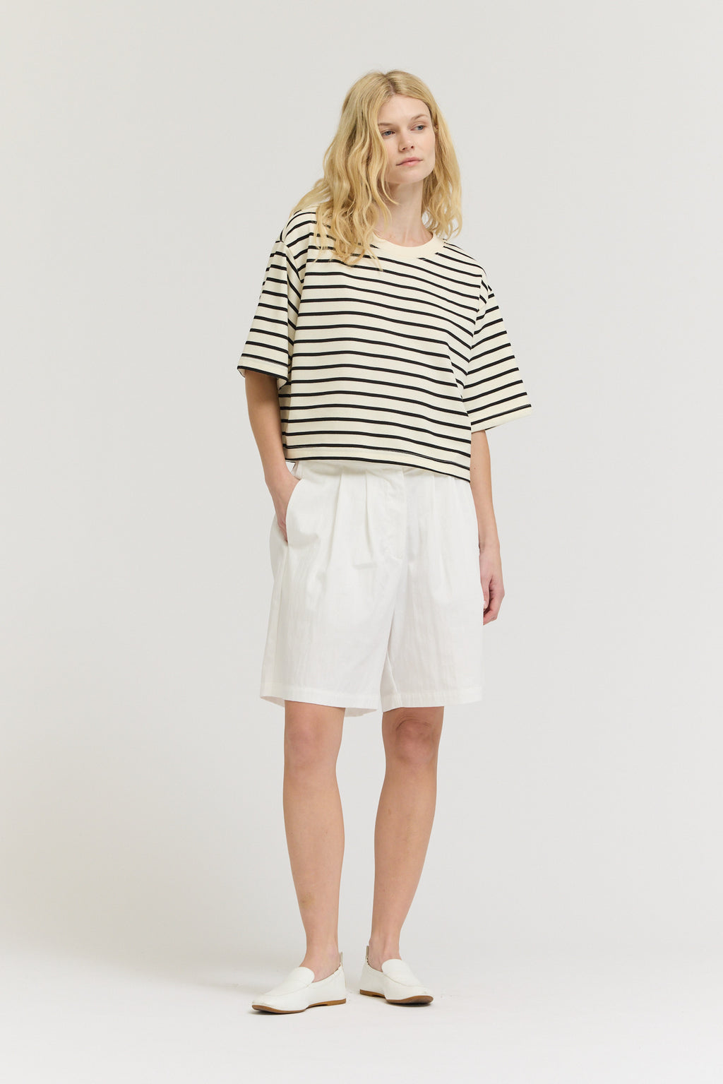 Loose Fit Cropped Stripe T-Shirt in Black