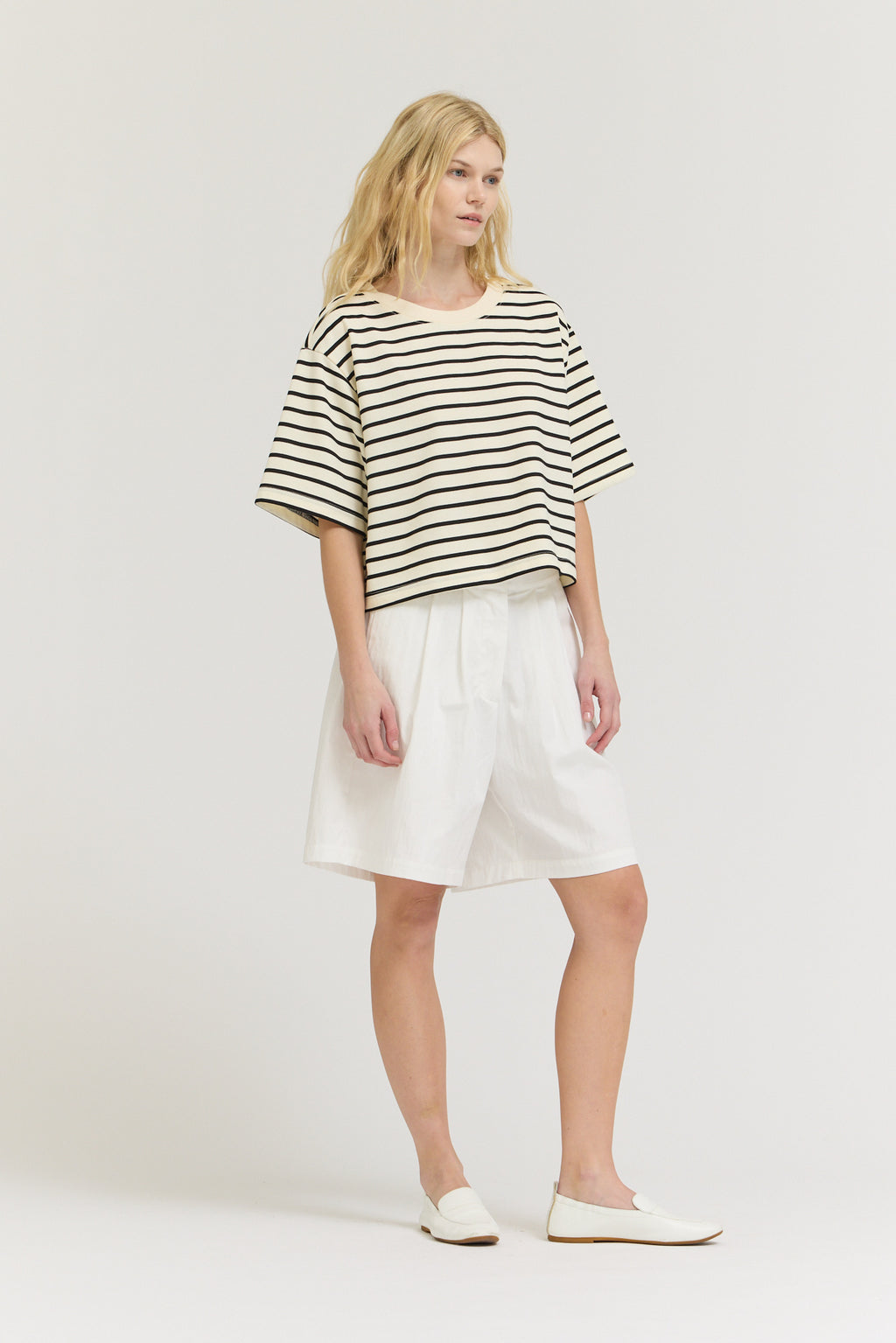 Loose Fit Cropped Stripe T-Shirt in Black