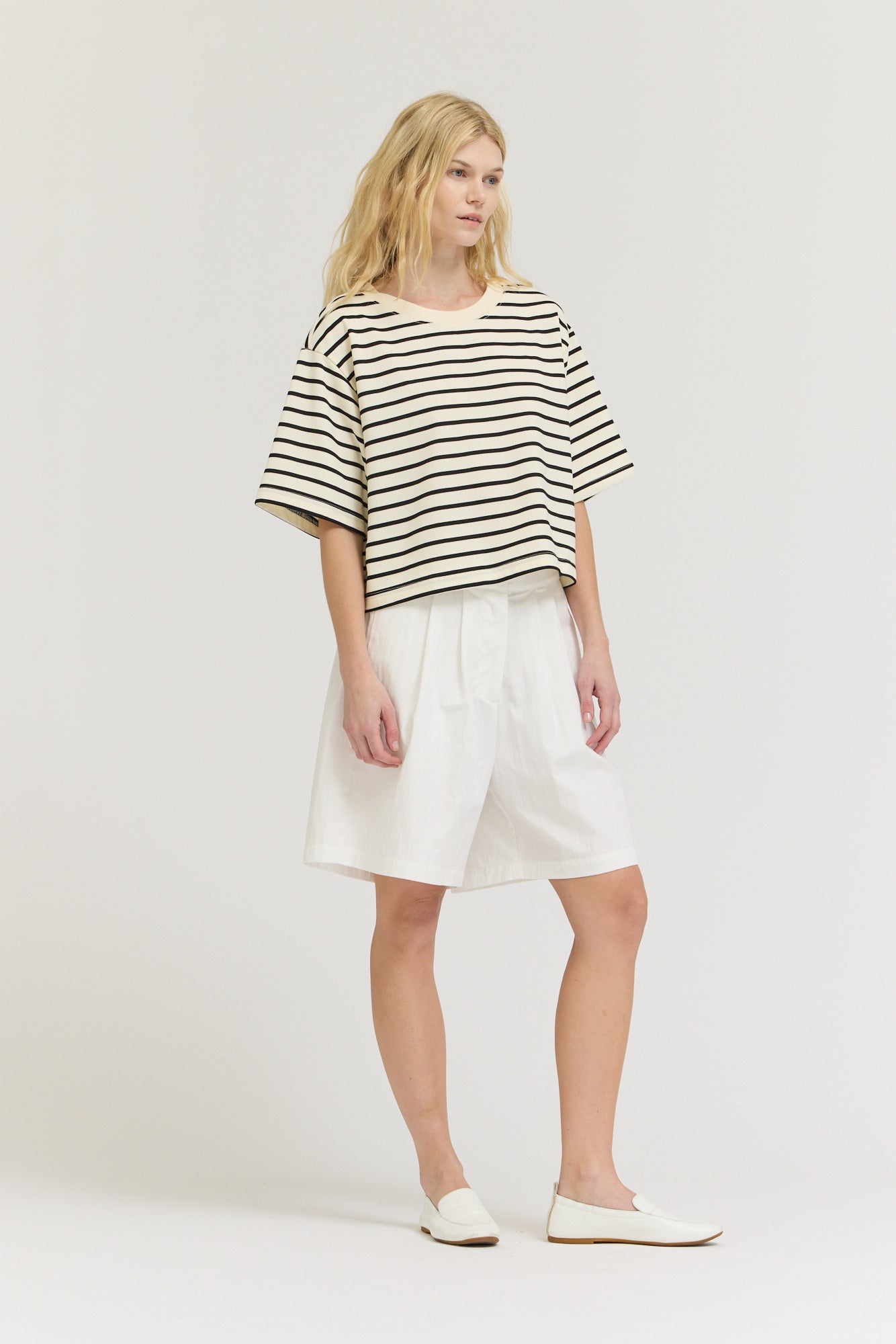 Loose Fit Cropped Stripe T-Shirt in Black