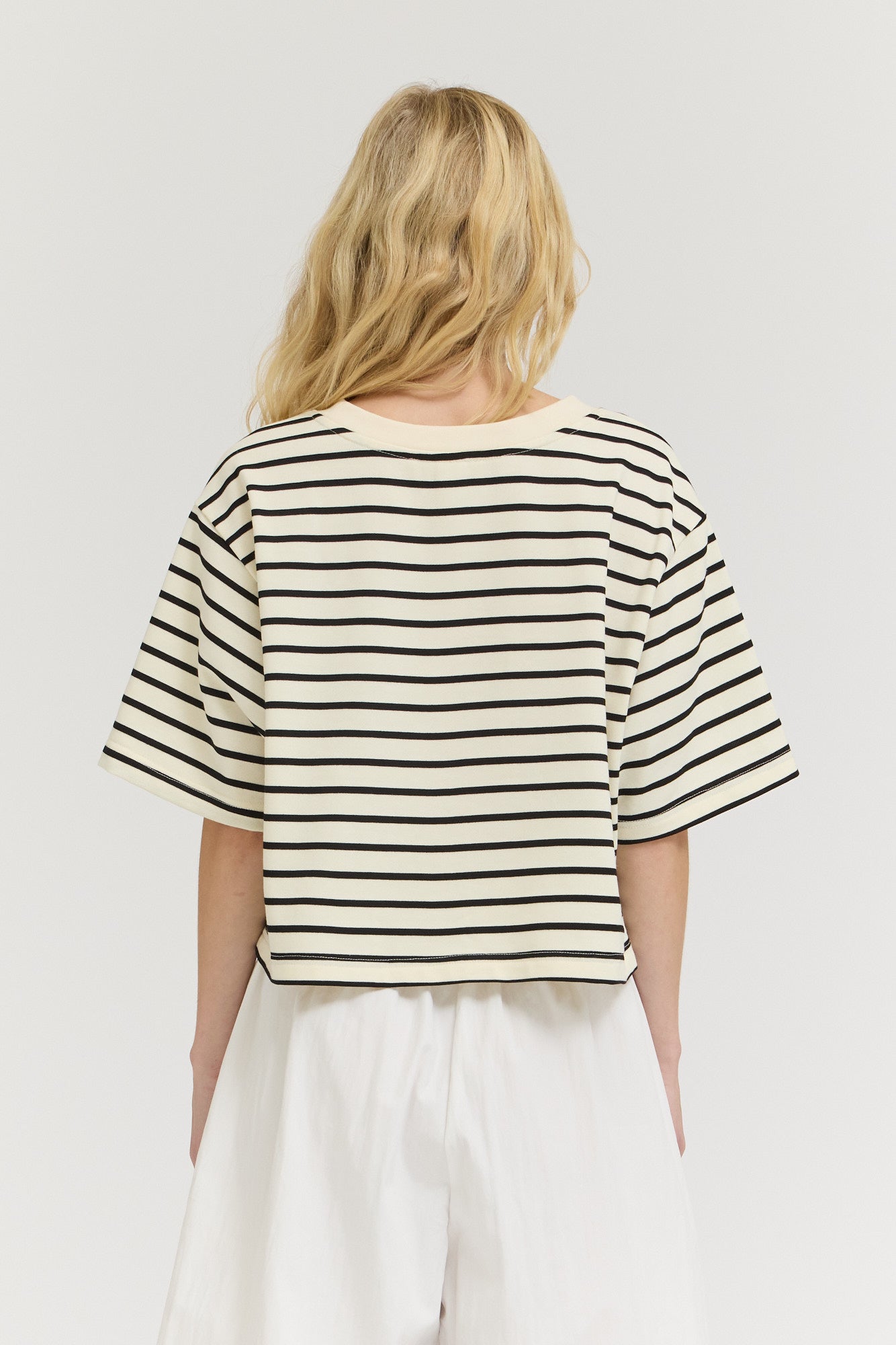 Loose Fit Cropped Stripe T-Shirt in Black