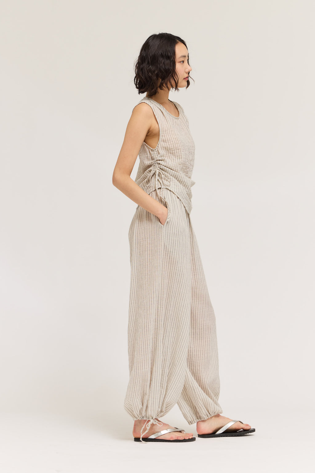 Pleated Waist Balloon Pants in Natural