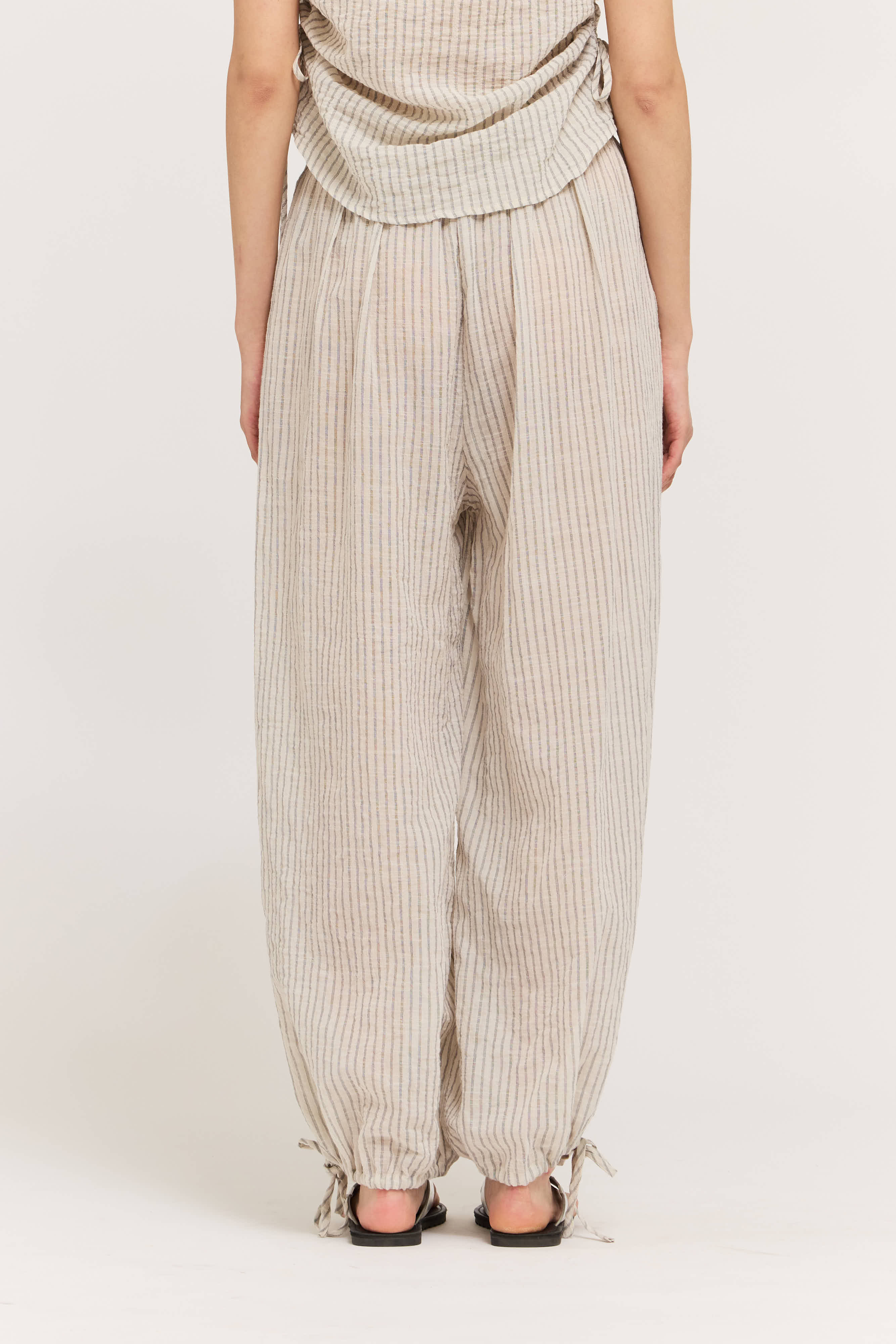 Pleated Waist Balloon Pants in Natural