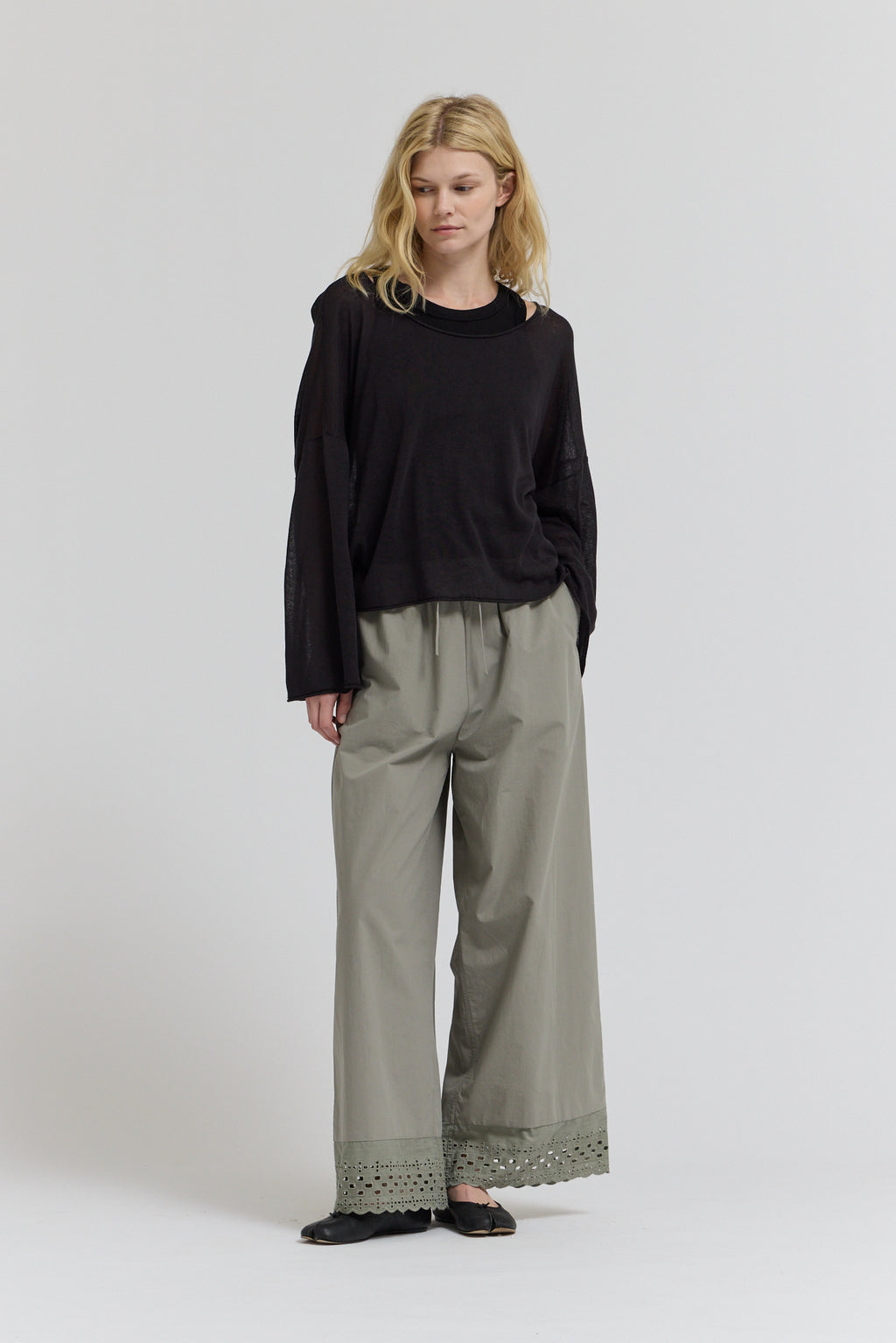 Linen Pullover Sweater in Midnight