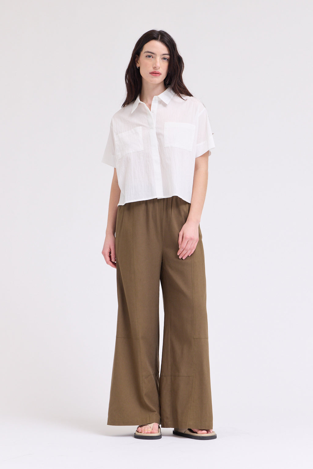 Cropped Button Up Short Sleeve Shirt in Off White